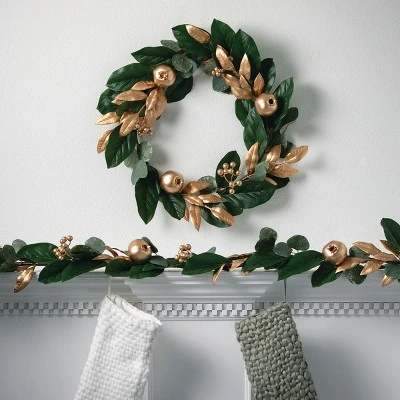 6'L Sullivans Gold Berry Leaf Garland, Green Christmas Garland 4 6'L Sullivans Gold Berry Leaf Garland, Green Christmas Garland - Image 2