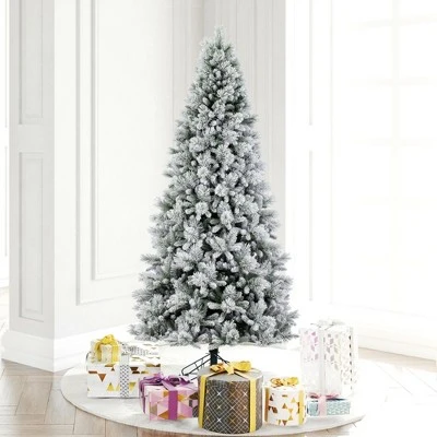 Vickerman Artificial Flocked Jackson Pine Christmas Tree 6 Vickerman Artificial Flocked Jackson Pine Christmas Tree - Image 4