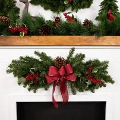 Northlight 32" Unlit Canadian Pine Artificial Christmas Door Swag