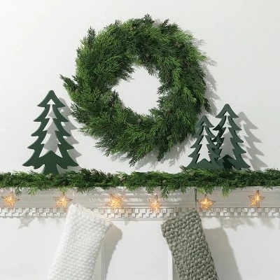 6'L Sullivans Lush Cypress & Berry Garland, Green Christmas Garland 5 6'L Sullivans Lush Cypress & Berry Garland, Green Christmas Garland - Image 3