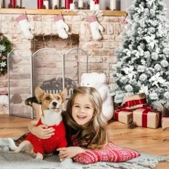 Tangkula Artificial Snow Flocked Christmas Tree 6FT Hinged Christmas Tree W/ 631 Branch Tips -Northlight Christmas Store GUEST b13fb76d 43c2 46ce 9ebf c35c63589ca8