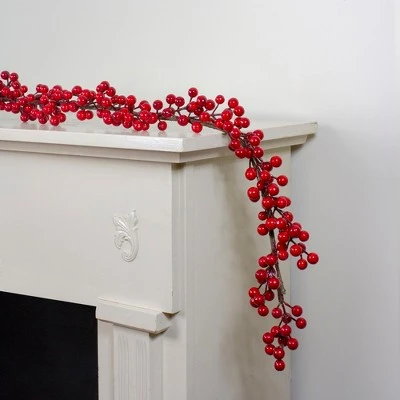 Northlight 5' x 3.5" Unlit Shiny Red Berries Artificial Winter Christmas Garland 3 Northlight 5' x 3.5" Unlit Shiny Red Berries Artificial Winter Christmas Garland
