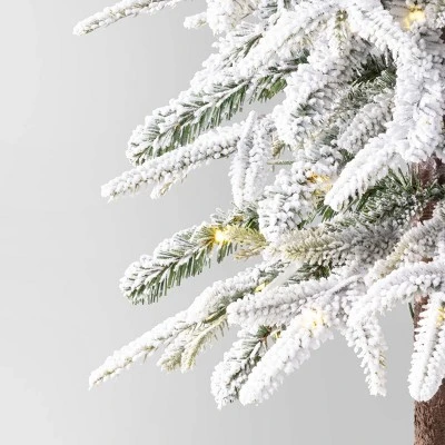 Pre-lit LED Dewdrop Downswept Flocked Balsam Fir with Basket Artificial Christmas Tree Warm White Lights - Wondershop™ 4 Pre-lit LED Dewdrop Downswept Flocked Balsam Fir with Basket Artificial Christmas Tree Warm White Lights - Wondershop™ - Image 2